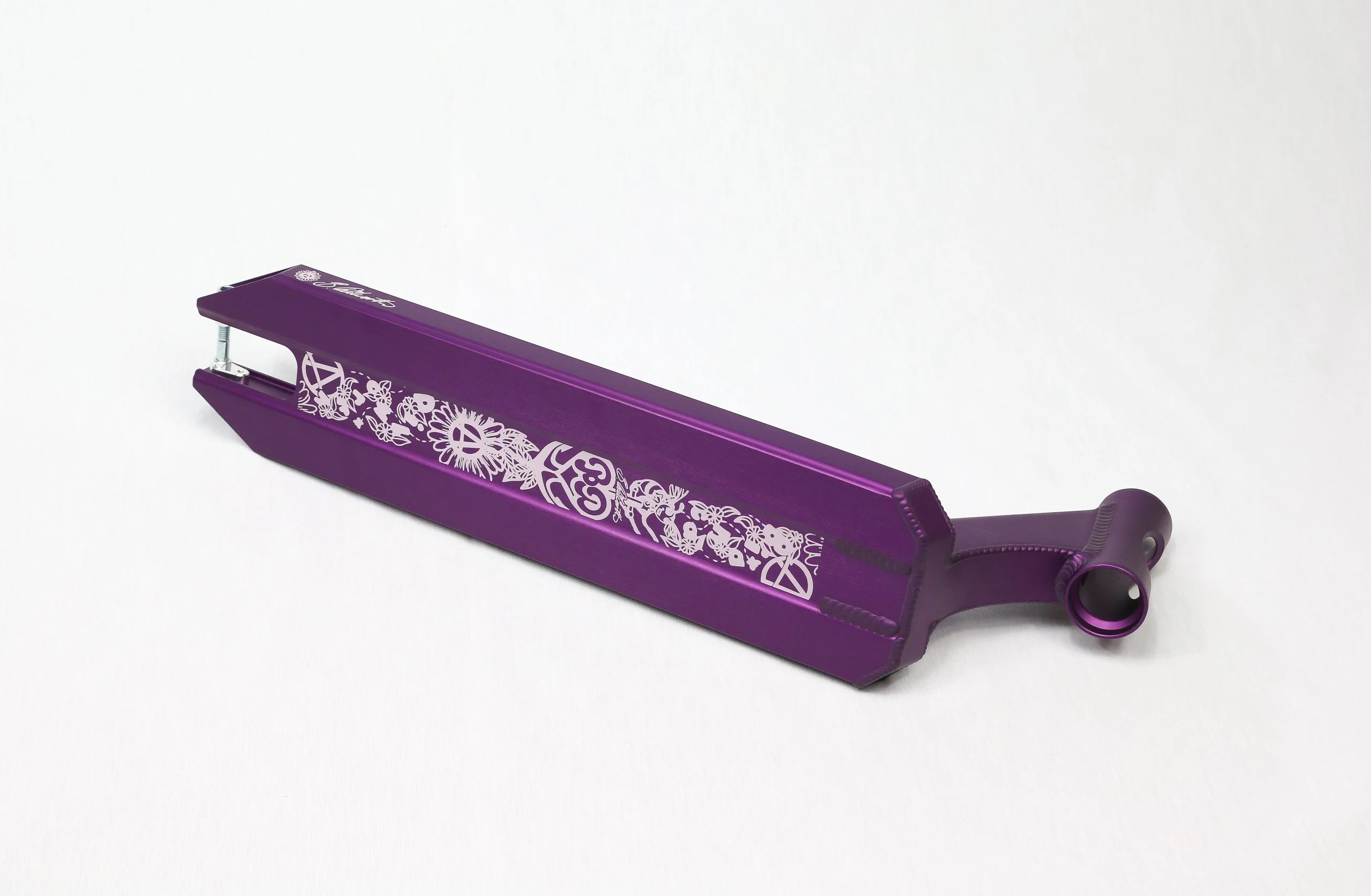 Apex Scooter Deck 5” x 19.3″ - Bianca Dilworth Signature - Image 3