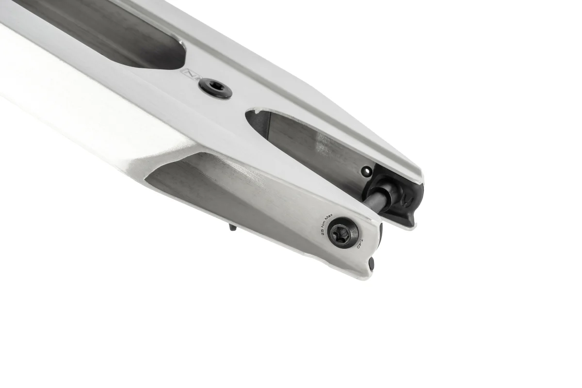 Ethic DTC Pandemonium V2 Scooter Deck 18.1″ (460mm) - Raw - Image 4
