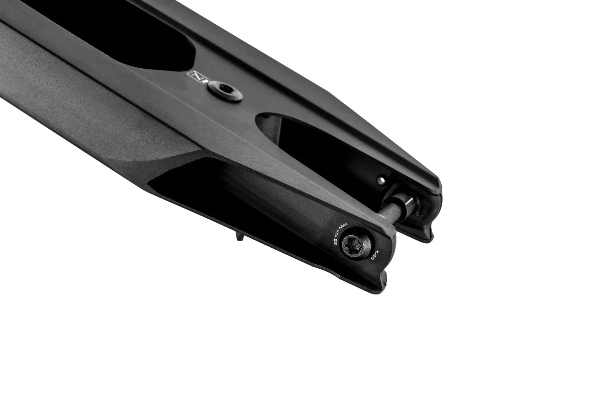 Ethic DTC Pandemonium V2 Scooter Deck 21.3″ (540mm) - Black - Image 4