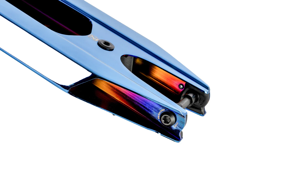 Ethic DTC Pandemonium V2 Scooter Deck 19.7″ (500mm) - Chrome Blue - Image 4