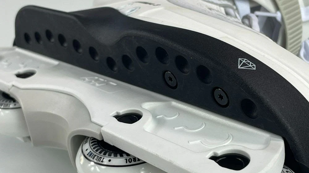 Razors Shima 3 Remastered Aggressive Inline Skate - White - Image 3